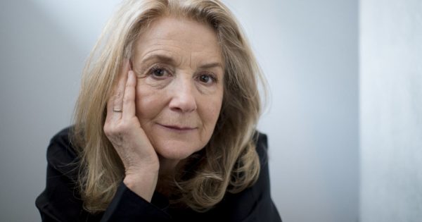 Σάλι Πότερ: «Το γέλιο είναι ένας πολύ άμεσος τρόπος να αγγίξεις σοβαρά θέματα»