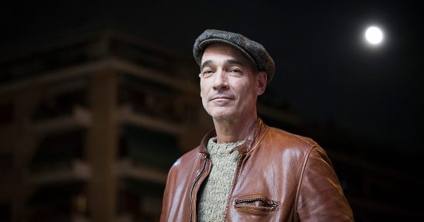 «Ξεπλήρωσα το χρέος μου στον Μαγιόλ»: Ο Ζαν Μαρκ Μπαρ μιλά για το «Dolphin Man» και το «Απέραντο Γαλάζιο»