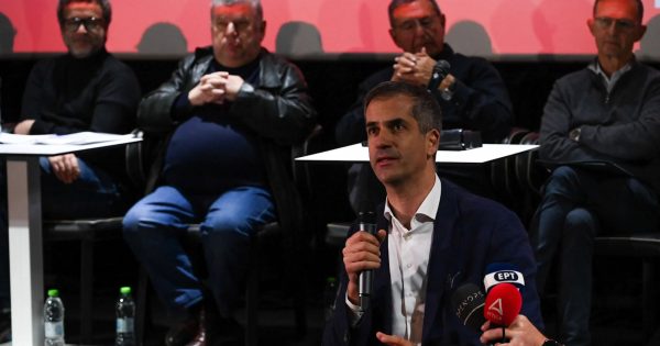 «Έχει να κάνει με το DNA της Αθήνας»: Ο Κώστας Μπακογιάννης για τη διάσωση των ΙΝΤΕΑΛ και ΑΣΤΟΡ