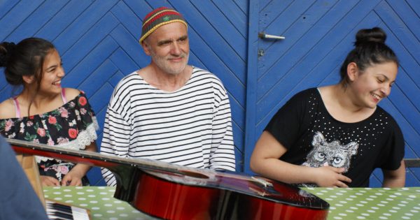 Ταινία της Εβδομάδας: Η ελπίδα της μάθησης και ο αγώνας της διδασκαλίας στον «Κύριο Μπάχμαν και την Τάξη του»