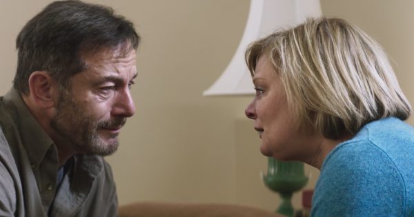 Τρέιλερ «Mass»: Ένα σχολικό μακελειό φτάνει στα άκρα τέσσερις γονείς