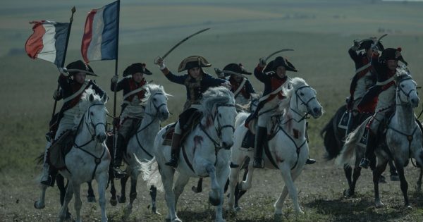 Αυτοκράτορας για πάντα: Πρώτη εικόνα από το «Napoleon» που ανακοινώνει και ημερομηνία πρεμιέρας