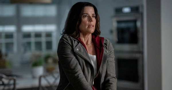 Τρέιλερ «Scream 7»: Νιβ Κάμπελ εναντίον Ghostface και… δεν βραχνιάζουμε ποτέ