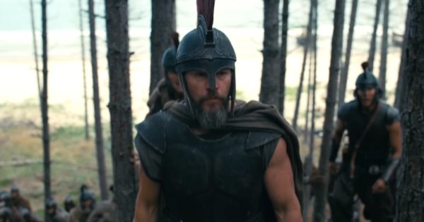 Γιατί όλοι μιλούν με αμερικανική προφορά στο τρέιλερ του «The Odyssey»;
