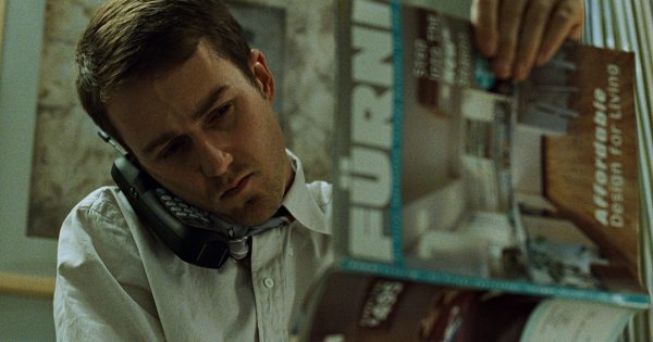 Βίντεο: To σινεμά σατιρίζει (ανελέητα) τον καταναλωτισμό