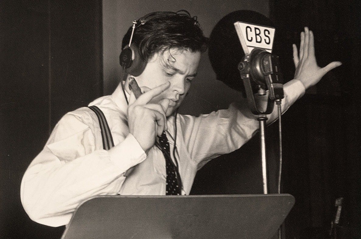 orson-welles-war-of-the-worlds-anniversary-broadcast-2523d2ff70ccc849_1581_107708307