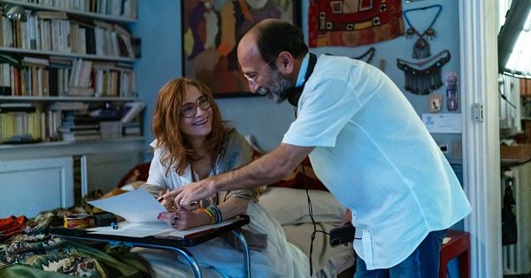 Τρέιλερ «Parallel Tales»: Η Ιζαμπέλ Ιπέρ στον νέο Ασγκάρ Φαρχαντί