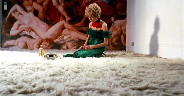 Essential Cinema #99: «Τα Πικρά Δάκρυα της Πέτρα φον Καντ» (1972) του Ράινερ Βέρνερ Φασμπίντερ