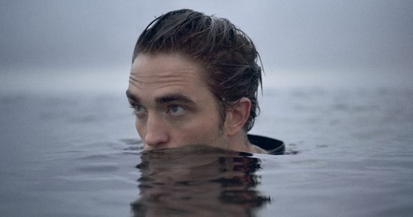 Πώς λέμε «Twilight», ουδεμία σχέση: Αναδύεται εκ νέου ο Ρόμπερτ Πάτινσον ως βαμπίρ για χάρη της Κλόε Ζάο;