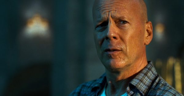 Die Hard: επτά σκηνές που έκαναν τον Τζον ΜακΛέιν να μοιάζει αθάνατος