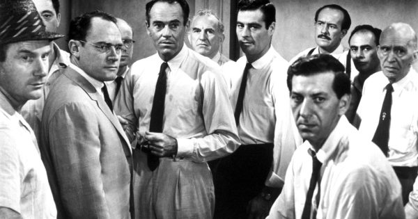 Σαν σήμερα έκαναν πρεμιέρα «Οι 12 Ένορκοι» (1957) του Σίντνεϊ Λουμέτ
