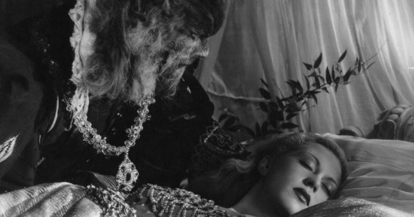 «Η Πεντάμορφη και το Τέρας»: Μία ιστορία παλιά όσο ο χρόνος