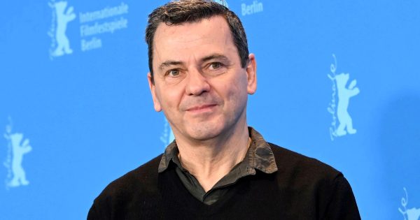 Berlinale 2023: O Kρίστιαν Πέτζολντ μιλά για τη νέα του ταινία «Afire»
