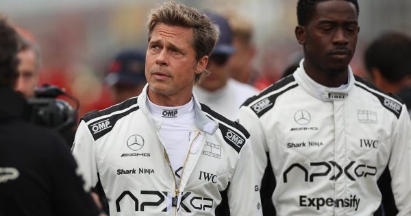 F1 Μπραντ Πιτ: Γυρίσματα το περασμένο Σαββατοκύριακο στο Γκραν Πρι του Σίλβερστοουν