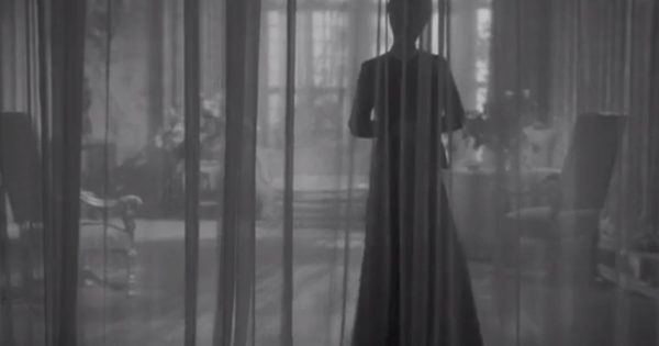Essential Cinema #104: «Ρεβέκκα» (1940) του Άλφρεντ Χίτσκοκ