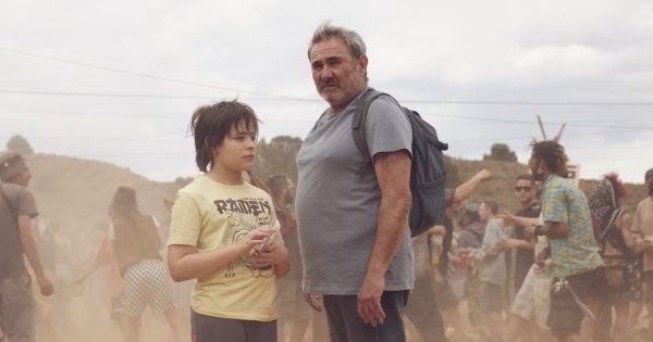 Κάννες 2025: To «Sirat» του Όλιβερ Λάσε είναι μία τέκνο έκρηξη στα θεμέλια του επίσημου διαγωνιστικού