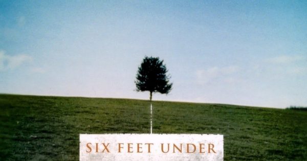 To HBO θέλει να επαναφέρει το «Six Feet Under»