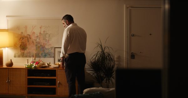 «Σπασμένη Φλέβα»: Κυκλοφόρησαν η αφίσα και το επίσημο trailer της νέας ταινίας του Γιάννη Οικονομίδη
