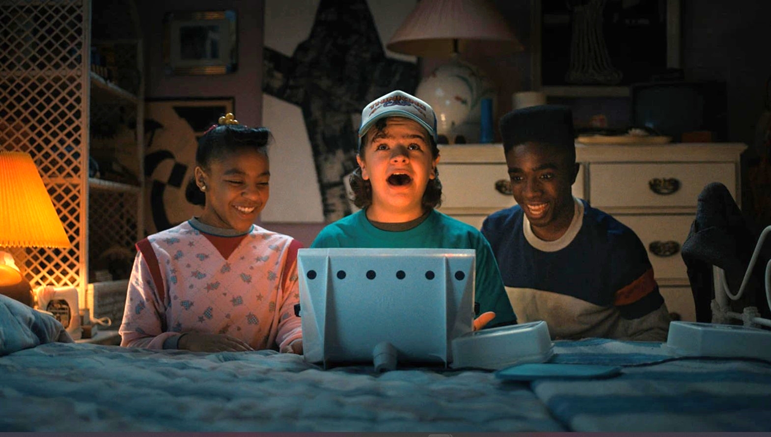 stranger-things_1581_107760271