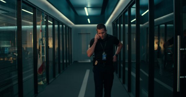Πρώτο τρέιλερ για το αμερικανικό ριμέικ του «The Guilty» με τον Τζέικ Τζίλενχαλ