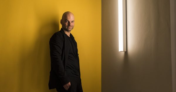 Τόμας Στούμπερ: «Η αγάπη, η φιλία, η συντροφικότητα είναι η μοναδική απάντηση που μπορούμε να δώσουμε»