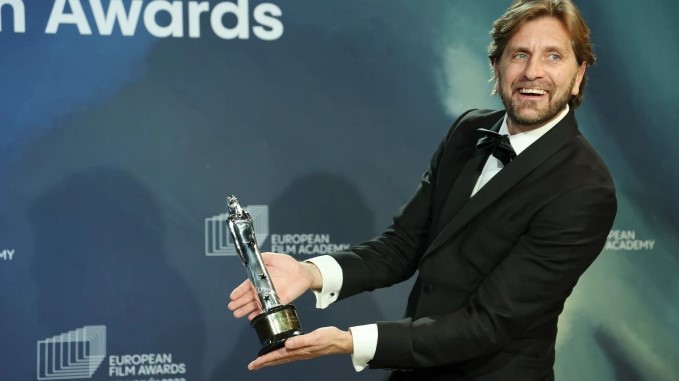 triangle-of-sadness-european-film-awards_1581_107765743
