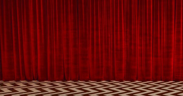 Οι Νύχτες Πρεμιέρας γιορτάζουν απόψε στη χώρα μας την παγκόσμια TWIN PEAKS DAY με διπλή προβολή!