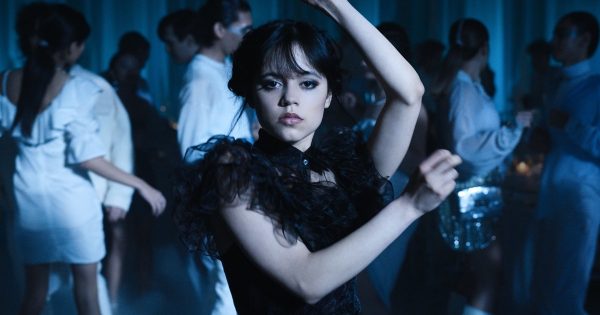To Netflix ανακοίνωσε ότι η «Wednesday» θα επιστρέψει για δεύτερη σεζόν