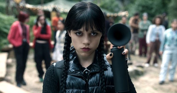 Tρέιλερ: H 2η σεζόν της «Wednesday» έρχεται με μακάβριες διαθέσεις