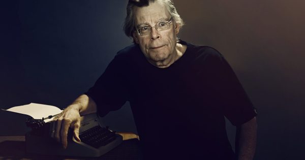 Βίντεο: Οδηγός επιβίωσης στο σύμπαν του Στίβεν Κινγκ