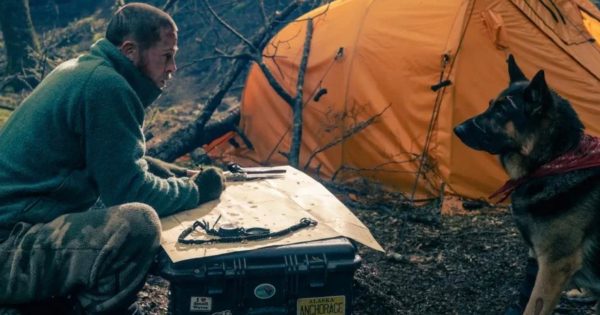 Πρώτες εικόνες «Heart of the Beast»: Ο Μπραντ Πιτ σε έναν αγώνα επιβίωσης