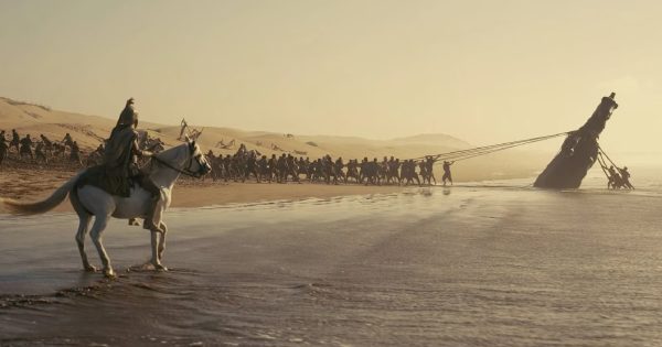 Πάρτε μαζί και τους… γονείς: R- rated η «Οδύσσεια» του Κρίστοφερ Νόλαν