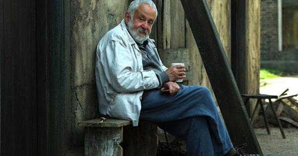 Το «Tender Loving Care» θα είναι το δημιουργικό αντίο του Μάικ Λι