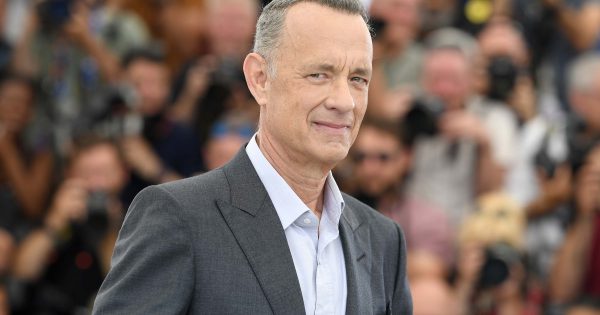 «Theo of Golden»: Ένα λογοτεχνικό φαινόμενο γίνεται ταινία με πρωταγωνιστή τον Τομ Χανκς