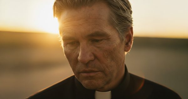 AI Val: 7λεπτο κλιπ από το «As Deep as the Grave» που «ανασταίνει» τον Βαλ Κίλμερ
