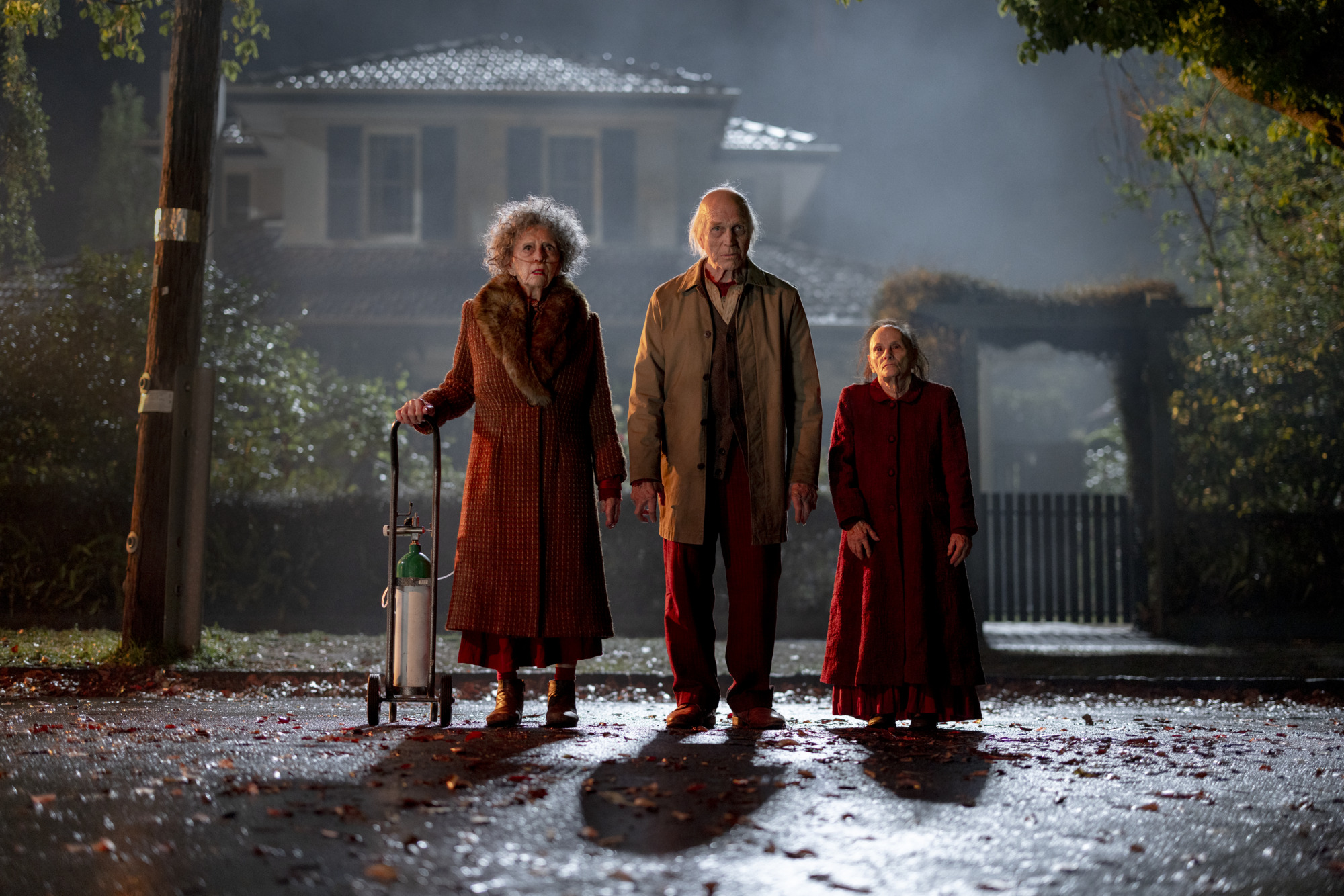 Insidious: Έξω από το Απώτερο