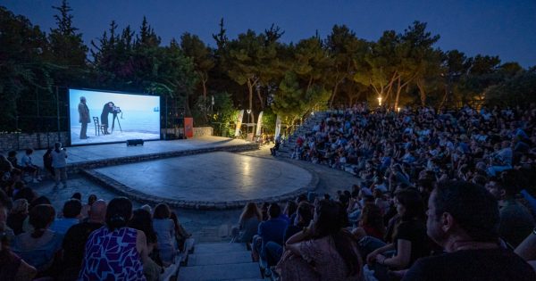 Όλη η Αθήνα ένα θερινό σινεμά! Τα highlights του 16ου Athens Open Air Film Festival powered by ΔΕΗ