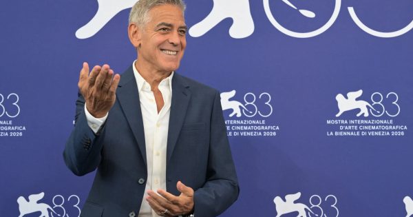 Βενετία 2026: Συνέντευξη Τύπου Τζορτζ Κλούνεϊ, υποστήριξη σε Μαρκ Ράφαλο και «κακιστοκρατία» στις ΗΠΑ