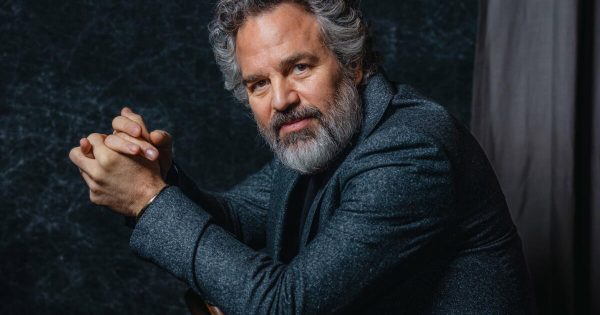 Νέο επεισόδιο Μαρκ Ράφαλο: Ένα μέρος του Χόλιγουντ στηρίζει τον ηθοποιό με ανοιχτή επιστολή