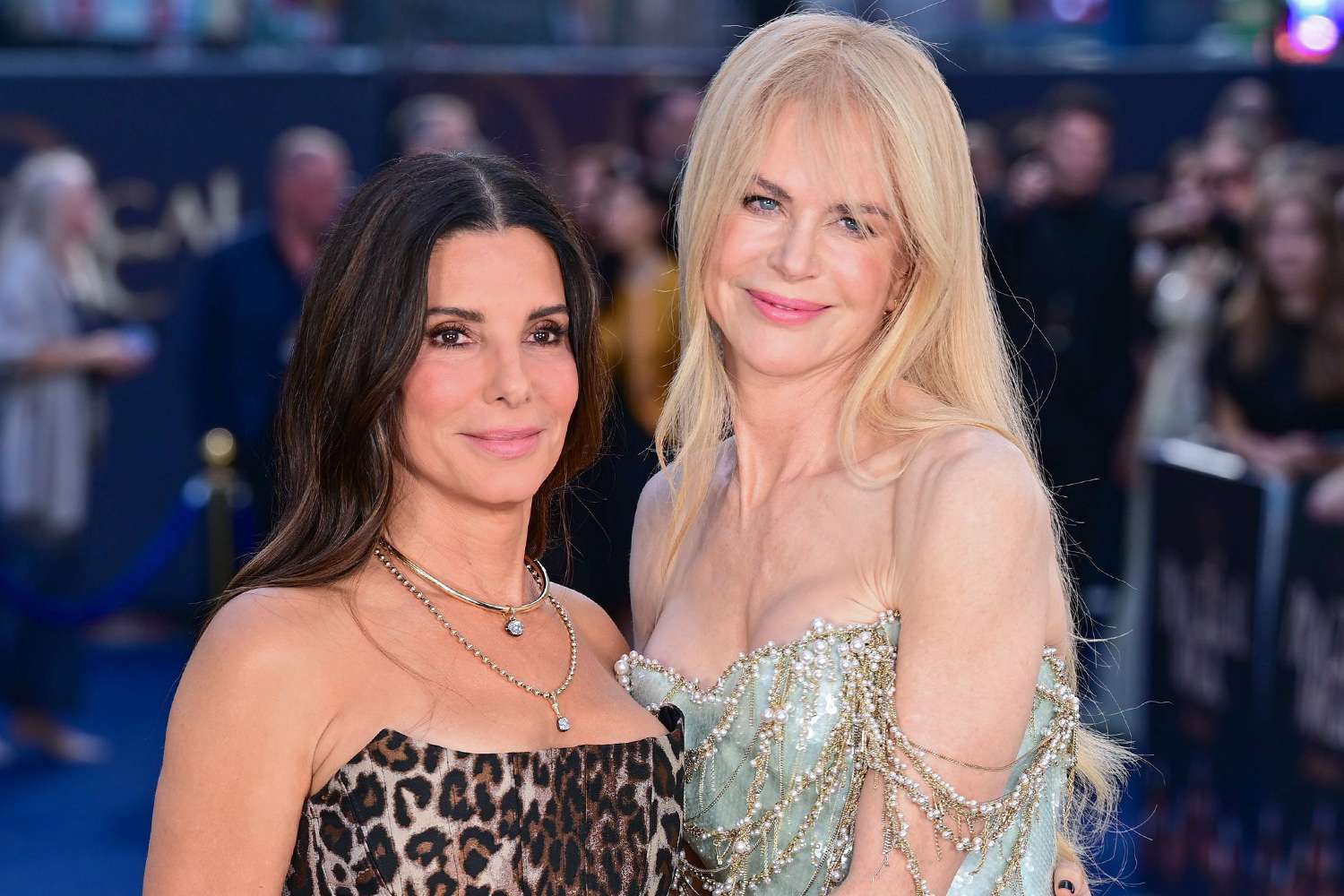sandra-bullock-nicole-kidman-practical-magic-2-london-2-082626-3debeb3f62b34e9f8d2ccb86e5d1a217_1581_107782564
